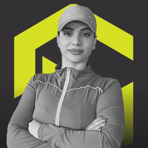 این تصویر ترنم مهدوی کیا مربی باشگاه سکو شیراز است